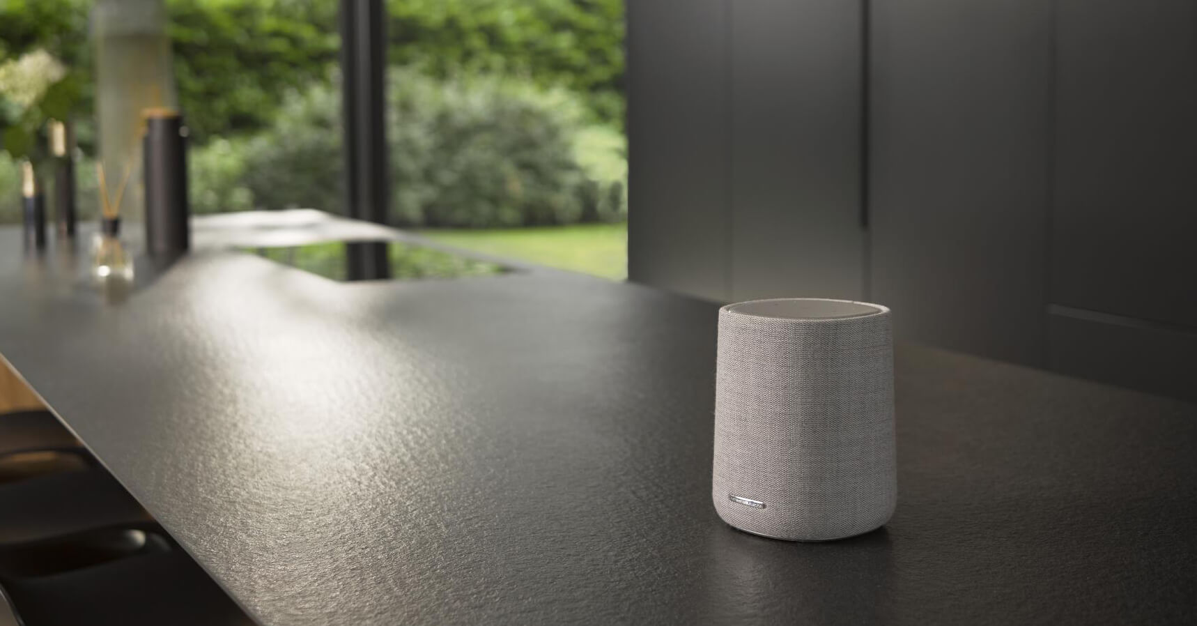 fullimagekendoimage-24 Loa-Bluetooth-tich-hop-tro-ly-ao-HARMAN-KARDON-CITATION-ONE-chinh-hang-phuc-giang-Tuấn Dũng Audio-157-nguyen-van-troi-p11-quan-phu-nhuan-tphcm