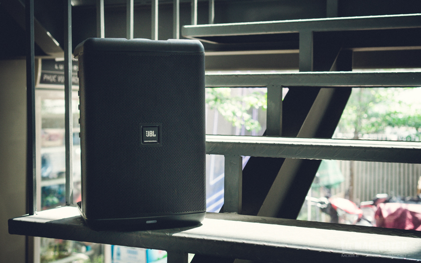 kh-jbleononecompact-8-1