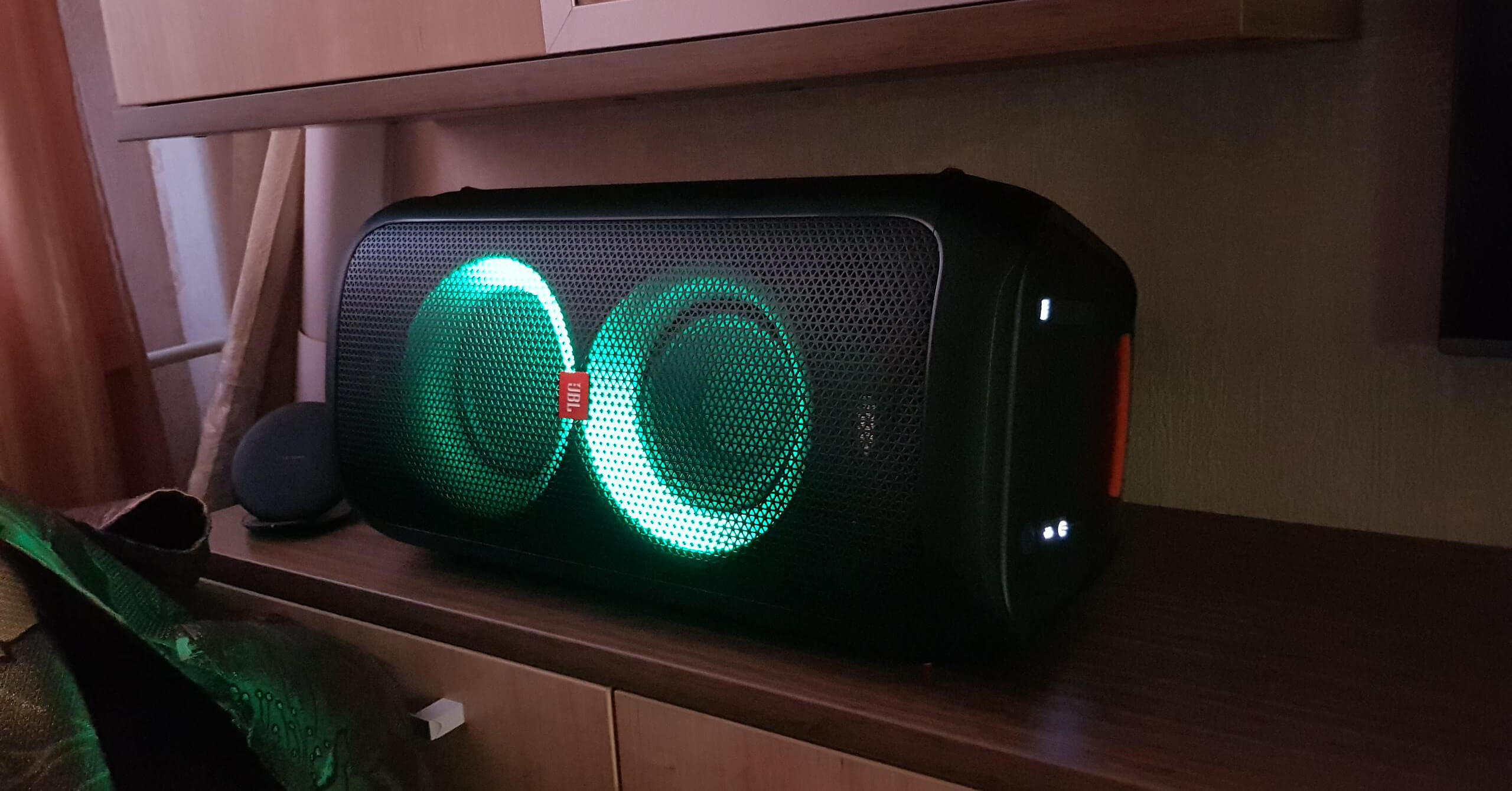 Loa-Bluetooth-JBL-PARTYBOX100-chinh-hang-phuc-giang-Tuấn Dũng Audio-157-nguyen-van-troi-p11-quan-phu-nhuan-tphcm