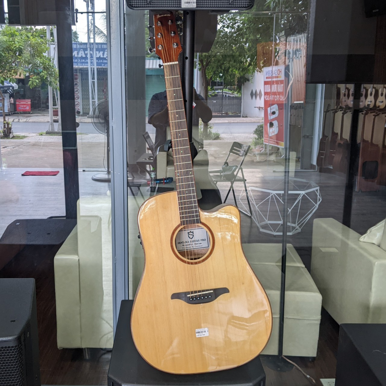 Đàn guitar SANTANA PRO Susum EQ (Hand made by American)