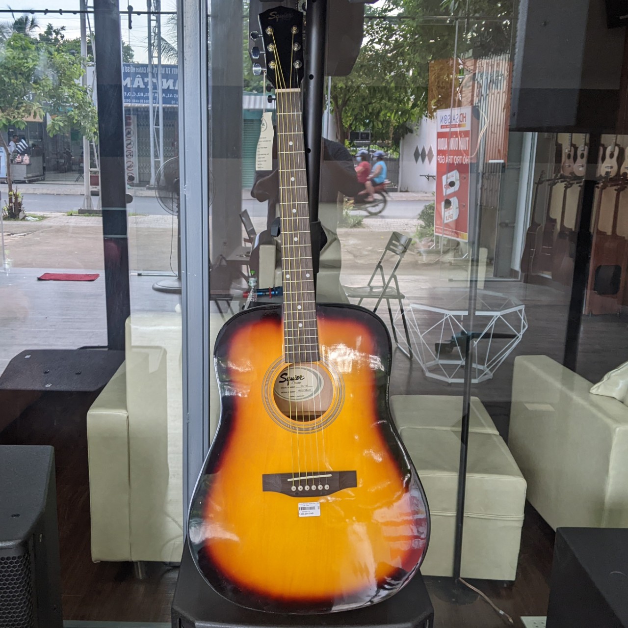 Đàn Guitar Fender Squier Sa-105