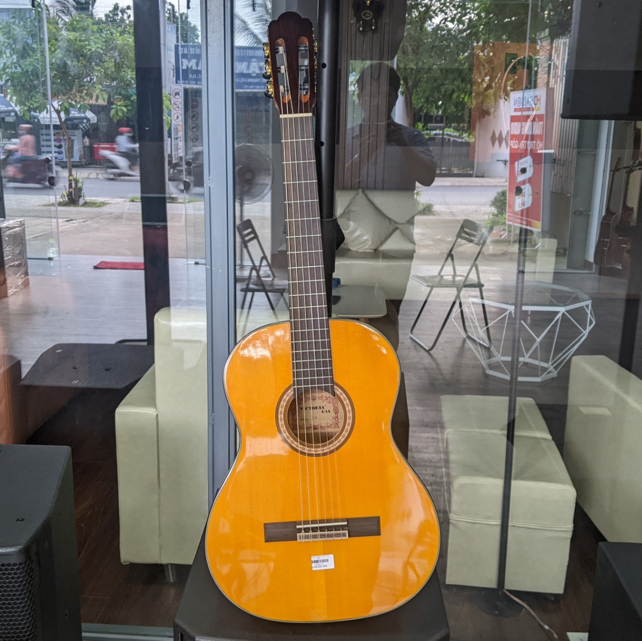 Đàn guitar Classic Vitoria C32